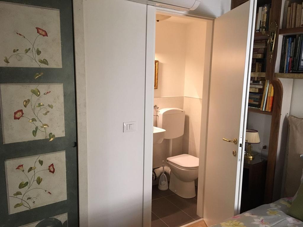 Ca Dei Libri Apartment Венеция Екстериор снимка